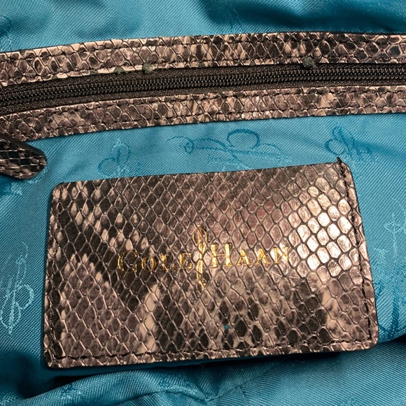 ๐ซ๐ซSOLD๐ซ๐ซ. COLE HAAN SHOULDER BAG - Picture 6 of 8